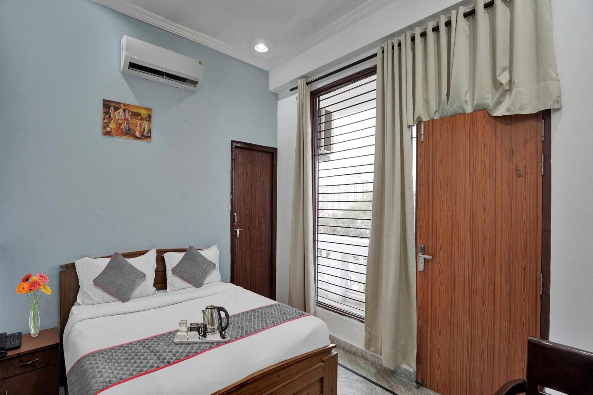 מלון נוידה Collection O Samira Residency Near Botanic Garden Of Indian Republic מראה חיצוני תמונה