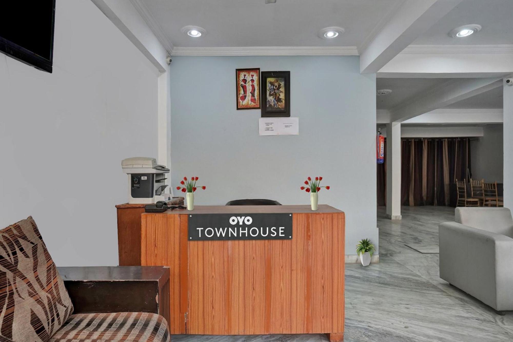 מלון נוידה Collection O Samira Residency Near Botanic Garden Of Indian Republic מראה חיצוני תמונה